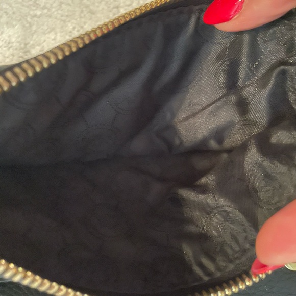 Michael Kors Black Crossbody Bag with Gold Logo - Picture 6 of 8